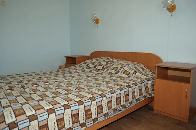 Береговое (Феодосия): Golden shore
