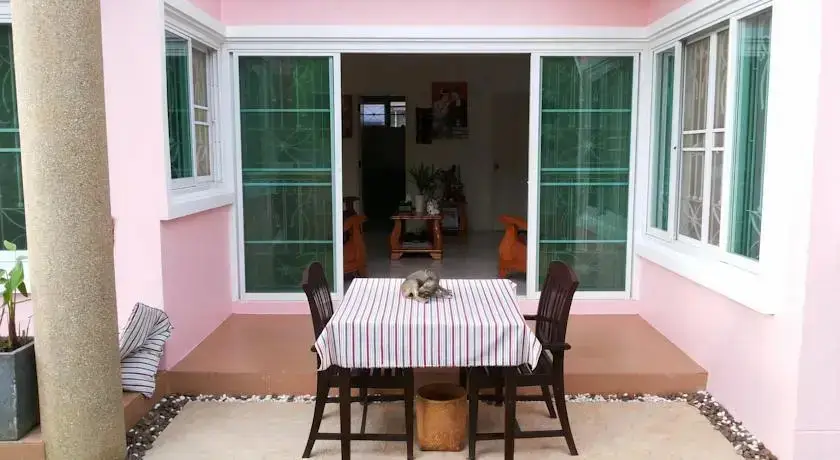 Чиангмай: Chiang Mai Gay Assisted Homestay