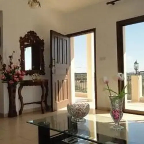 Героскипу: Villa Georgia
