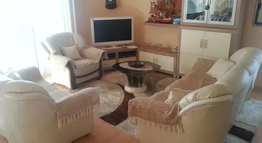Добро Вода: Guest House Seferović