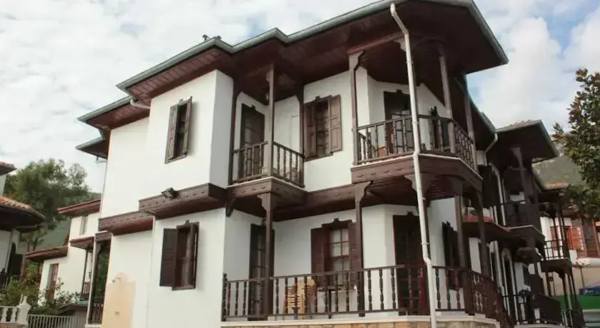 Акьяка: Ugur Apart Hotel