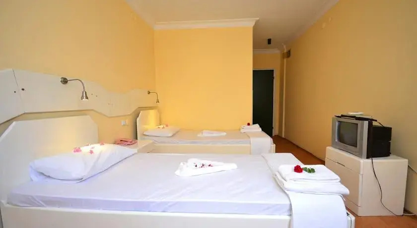 Оздере: Kasura Hotel