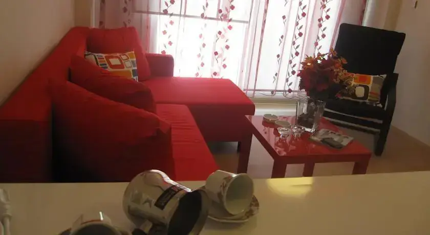 Измир: Zena House Bornova