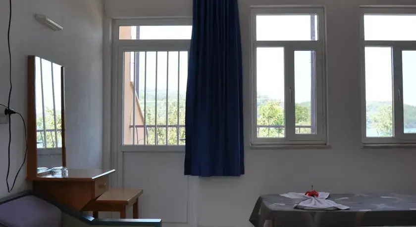 Орхание: Evcan Motel