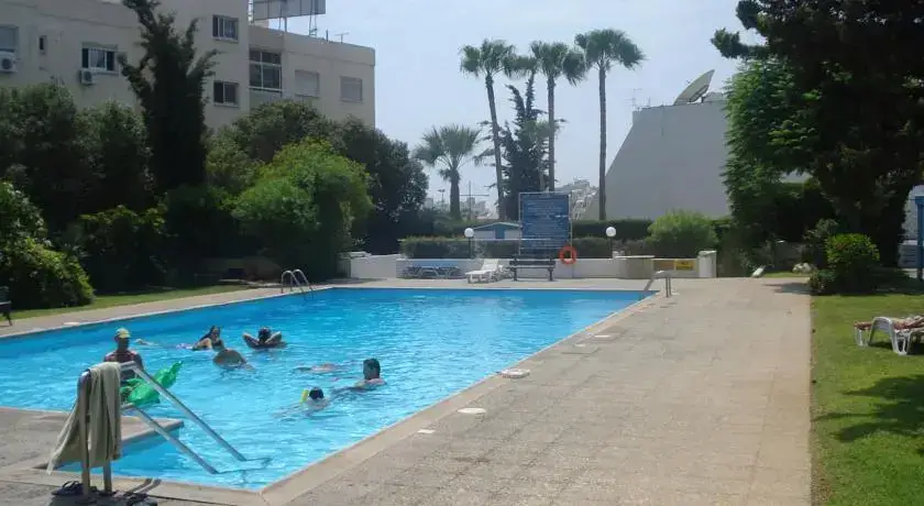 Агиос Тихонас: Apartment LA13 in Amathusia Beach