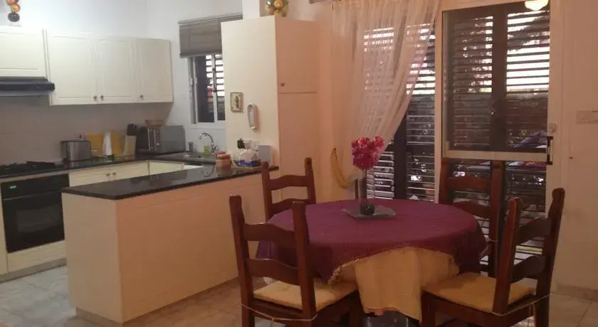 Пафос: Pafia 1 Apartments