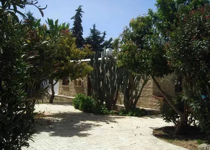 Гоуди: Lakis Papamichael Holiday Villas