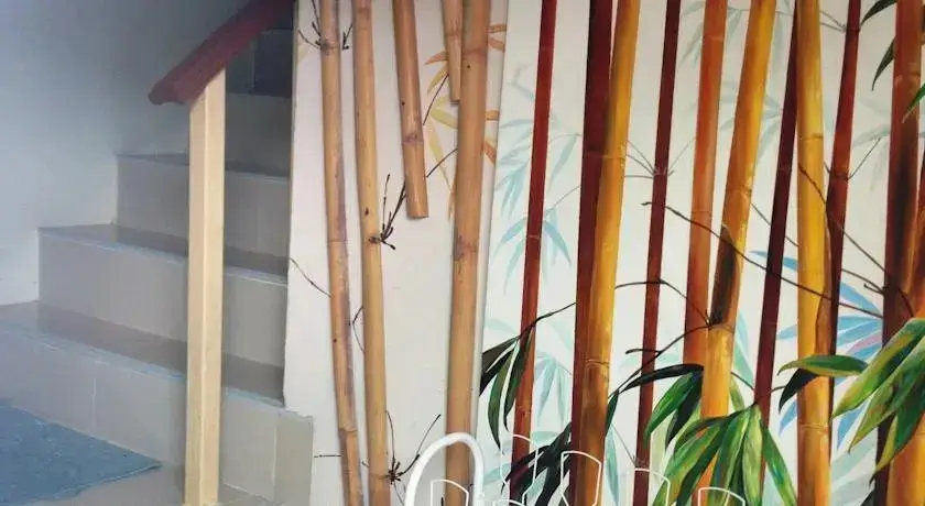 Краби: J.J Home