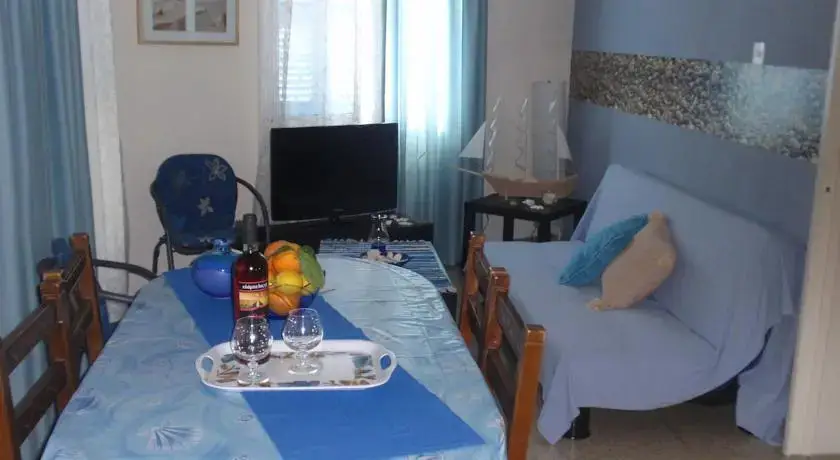 Пафос: Light House Apartment