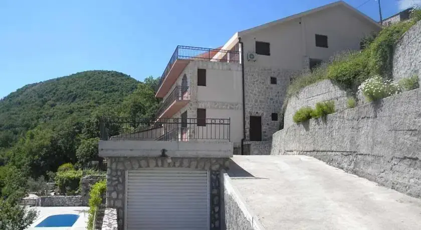 Будва: Villa Castel Lapčići