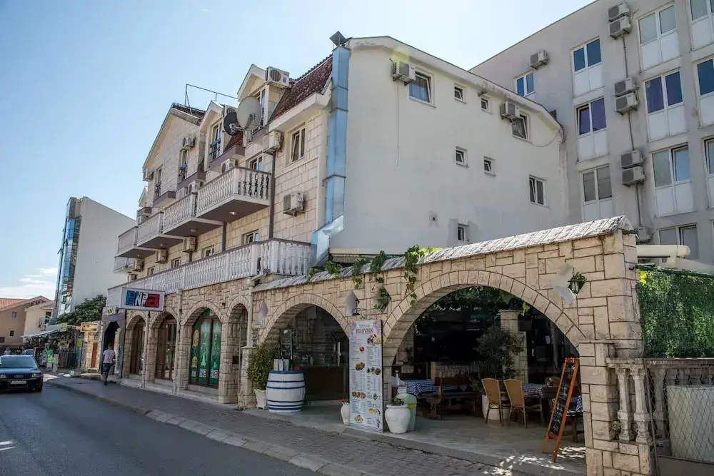 Будва: Hotel Loza