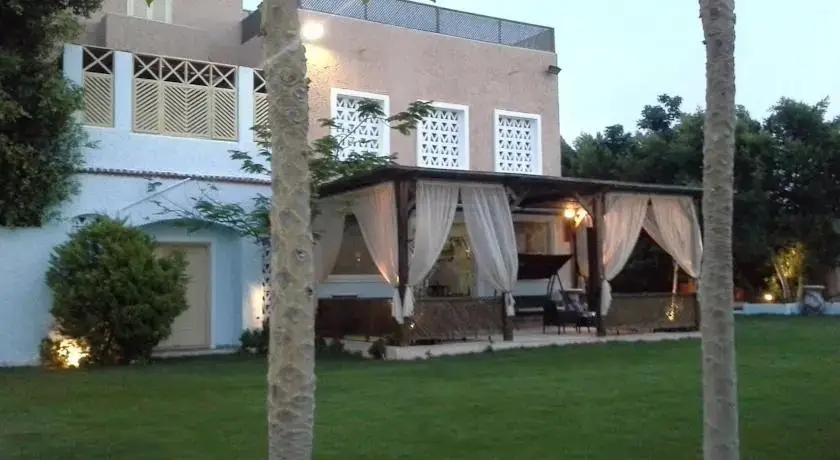 Борг-эль-Араб: Alexander The Great North Beach AlexMotel