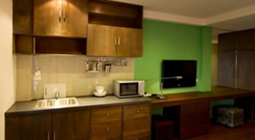 Лат-Буа-Луанг: Bangpa-in Place Serviced Apartment