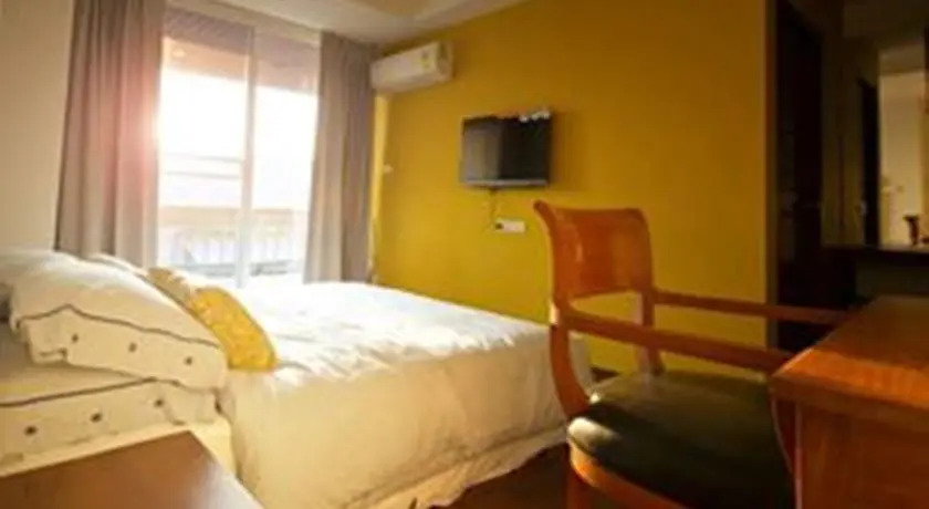 Лат-Буа-Луанг: Bangpa-in Place Serviced Apartment