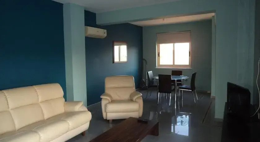 Протарас: Sunny Villa
