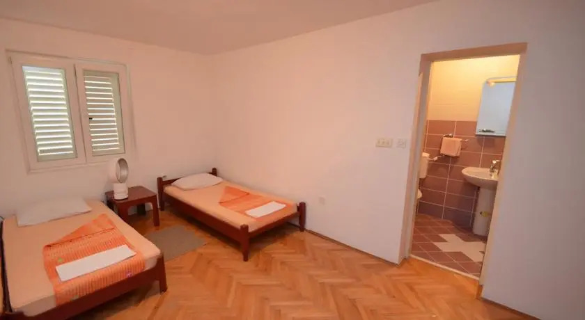 Доброта: Apartment Kaludjerovic 2