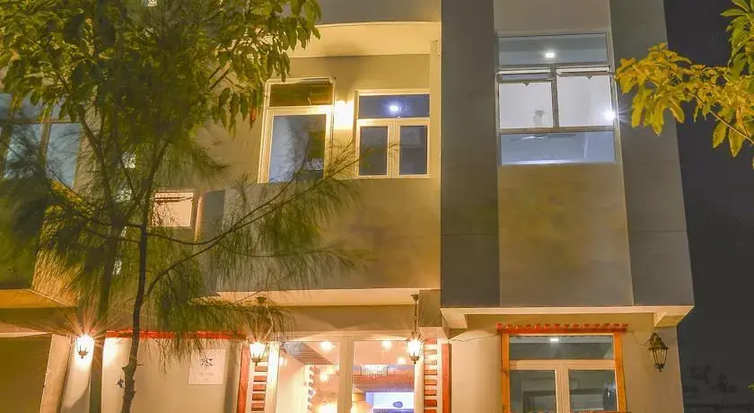 Хулхумале: Star View Inn