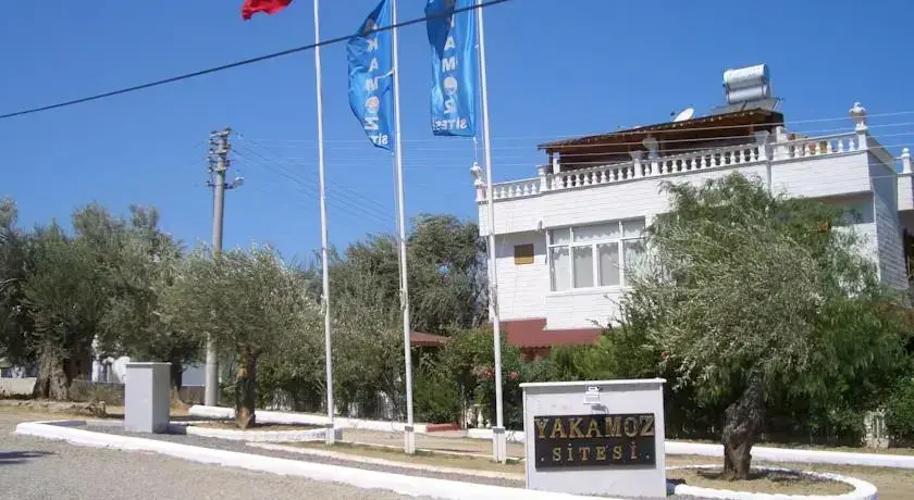 Эдремит: Yakamoz Tatil Sitesi