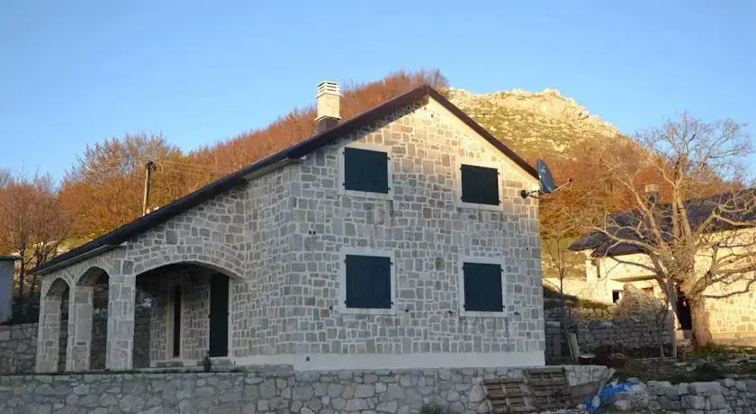 Деновичи: Guest House Lovcen