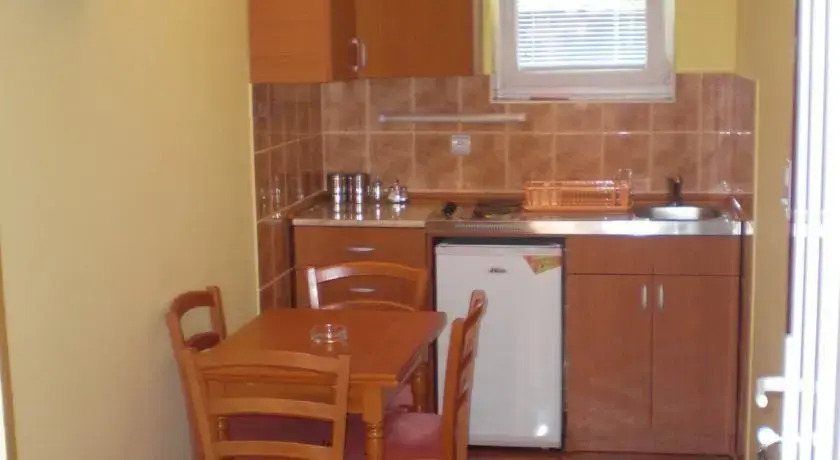 Столив: Apartments Nebojša