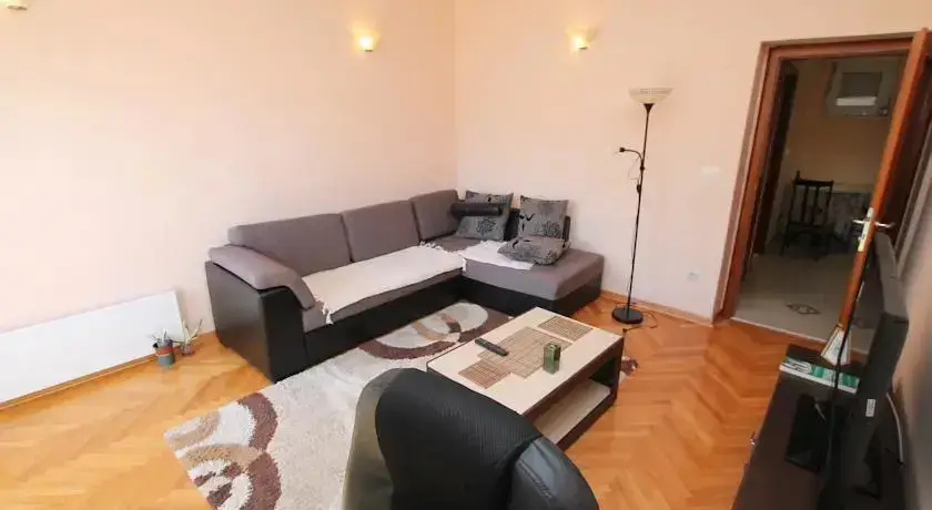 Херцег-Нови: Apartment Montenegro