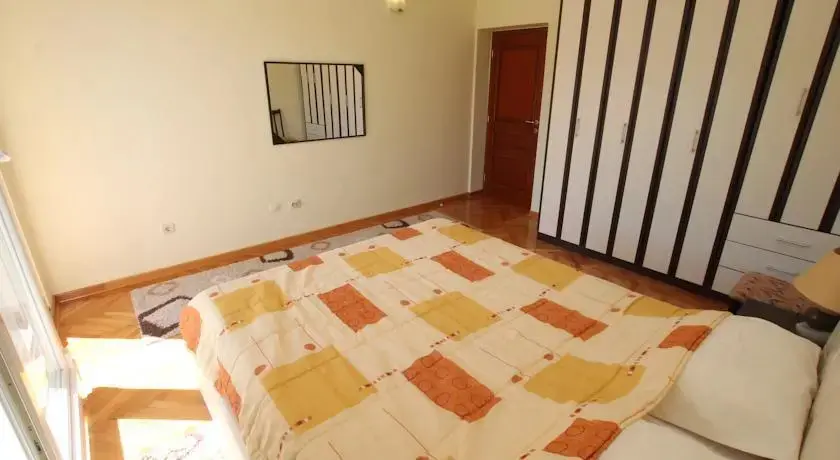 Херцег-Нови: Apartment Montenegro