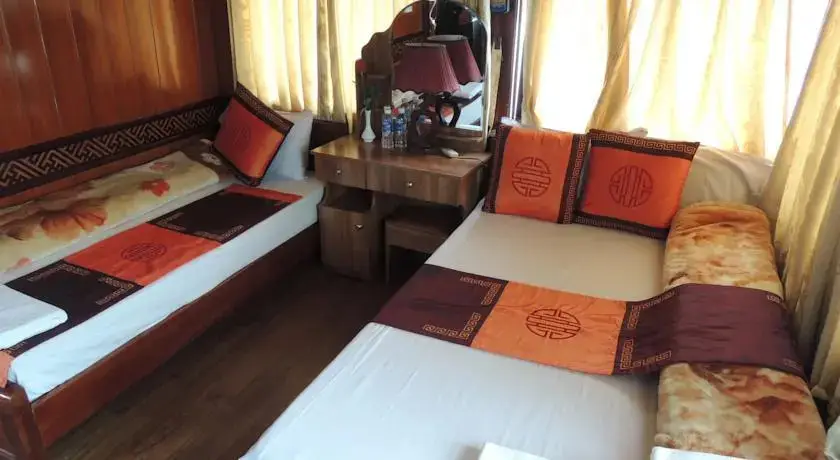 Халонг: Halong Party Cruises