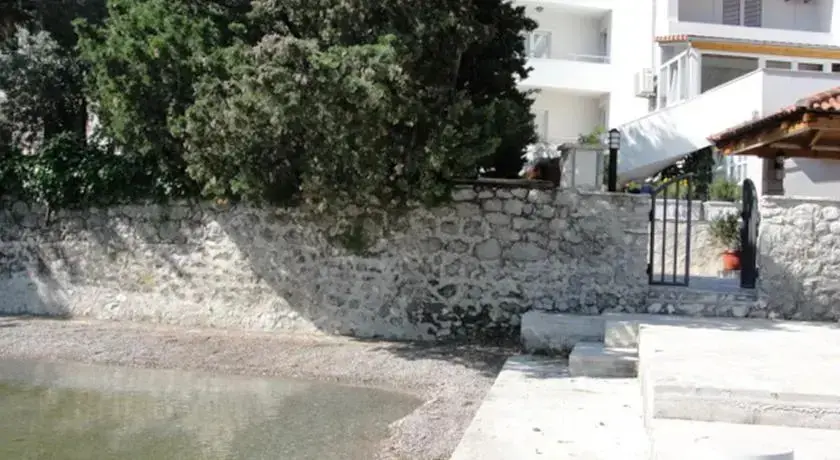 Стрп: Apartments Vuković Nikola