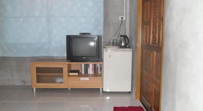 Tha Chang: Chaiya House