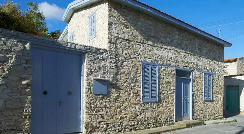 Лекара: Monadiko Rural House