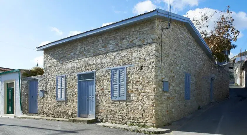Лекара: Polytimo Rural House