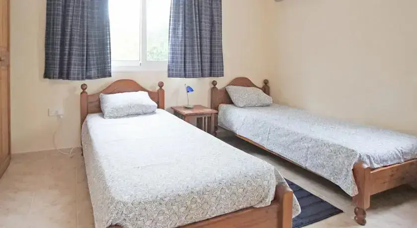 Протарас: Villa Rallia