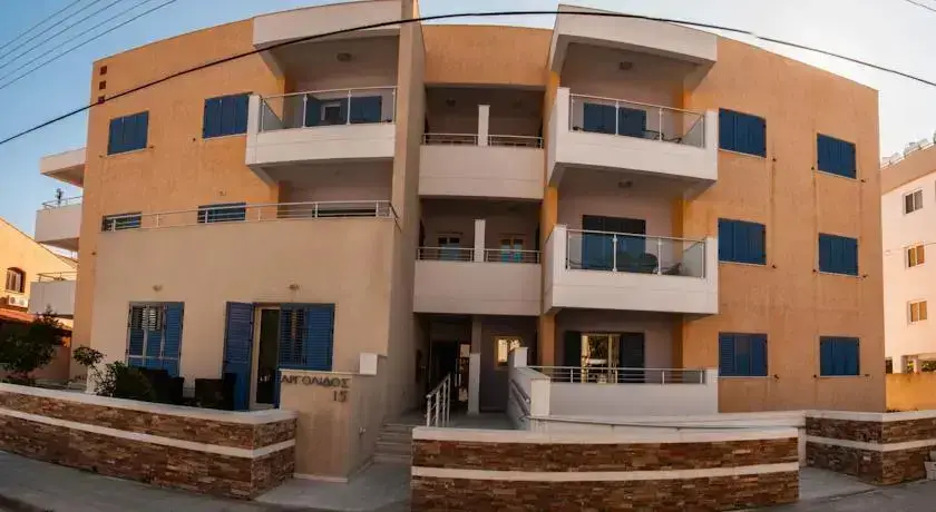 Ларнака: Galatia Executive Suites