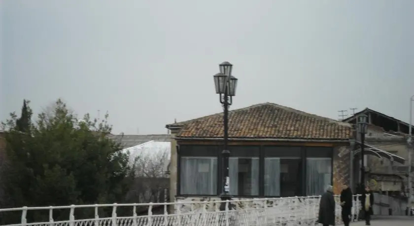 Кутаиси: Apartment White Bridge