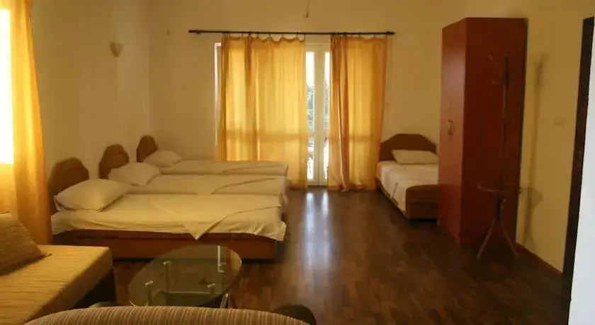 Бар: Guesthouse Nikolić