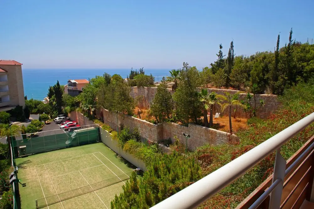 Агиос Тихонас: Amathusa Coastal Heights Apartment E 105