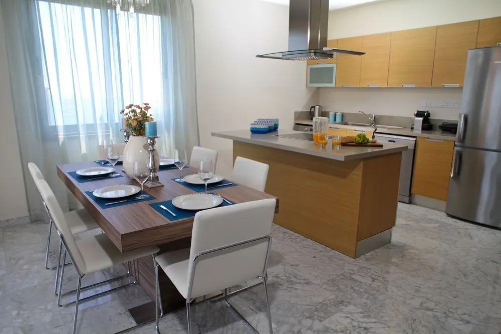 Агиос Тихонас: Amathusa Coastal Heights Apartment E 105