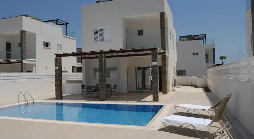 Протарас: Diamonds Luxury Villas