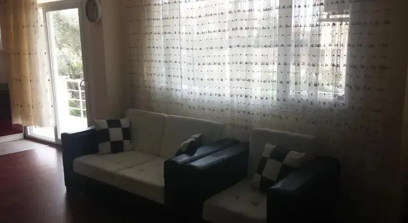 Кушадасы: Kadinlar Denizi Akca Residence