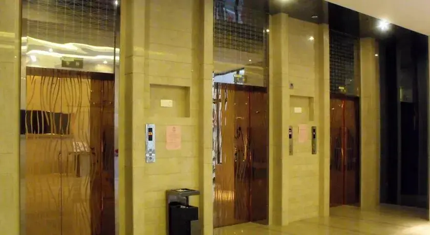 Гуанчжоу: Private Enjoy Home Apartment Hesheng Square Apartment