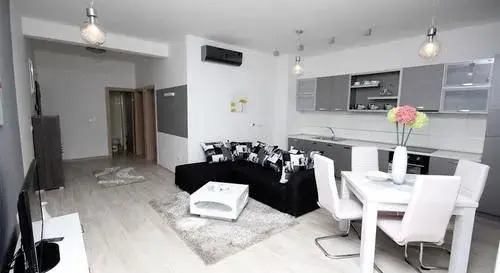 Добро Вода: Sky Fort Apartments