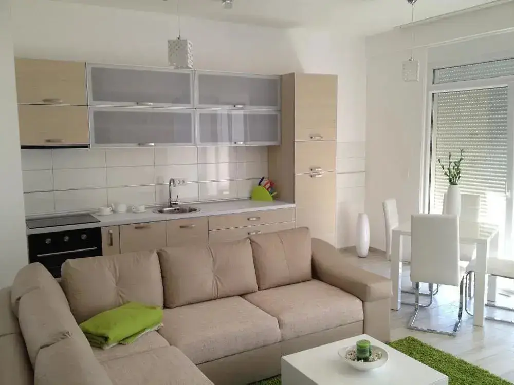 Добро Вода: Sky Fort Apartments