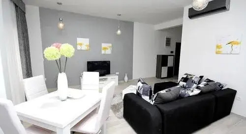 Добро Вода: Sky Fort Apartments