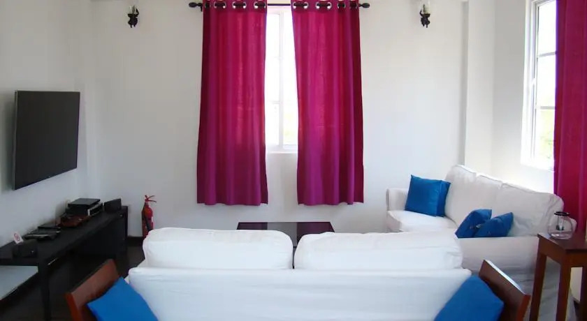 Хулхумале: 10007Villa