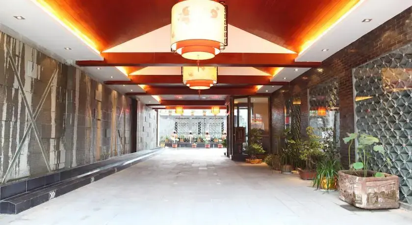 Чэнду: Yijia Hotel Du Jiang Yan Xin Ma Road Branch