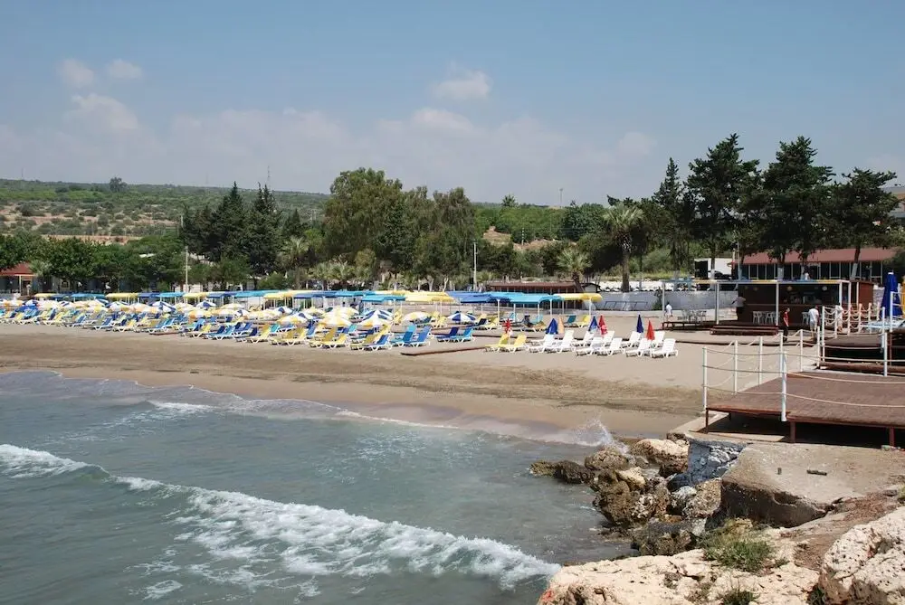 Силифке: Queenaba Hotel & Beach