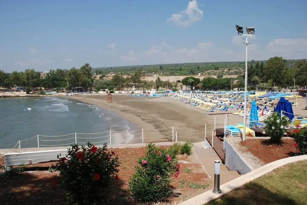 Силифке: Queenaba Hotel & Beach