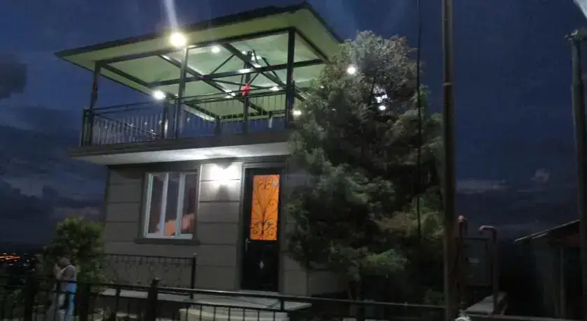 Цихисдзири: Giorgis Guest House Kobuleti