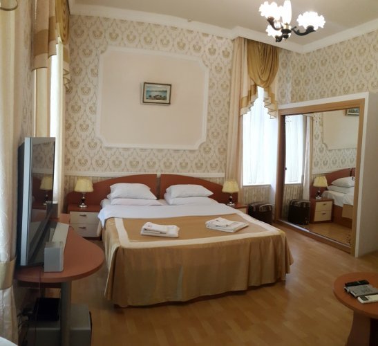 Ялта: Park Royal Bely Lebed Mini-Hotel
