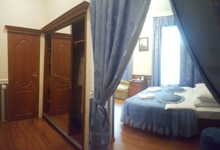 Ялта: Park Royal Bely Lebed Mini-Hotel